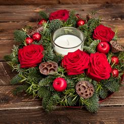 Christmas Table Center in Red